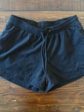 only melanie faux suede shorts, size M